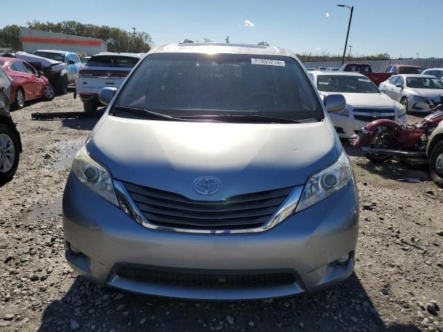 2012 Toyota Sienna XLE