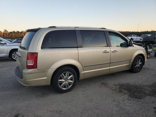 2010 Chrysler Town & Country Limited