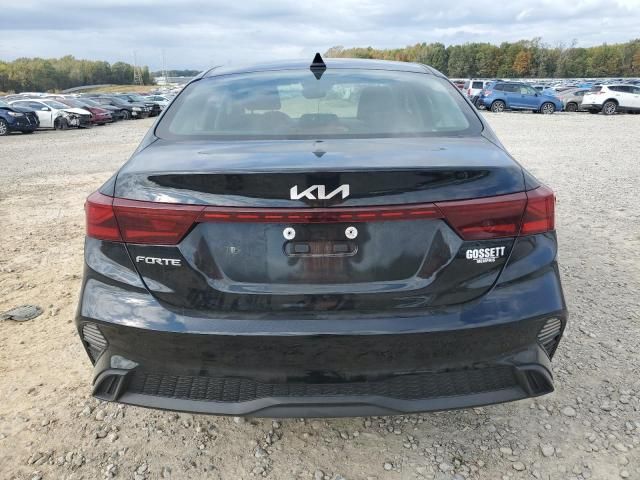 2023 KIA Forte LX