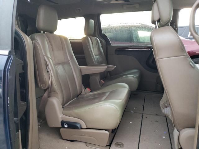 2012 Chrysler Town & Country Limited