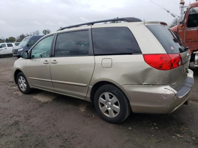 2010 Toyota Sienna CE