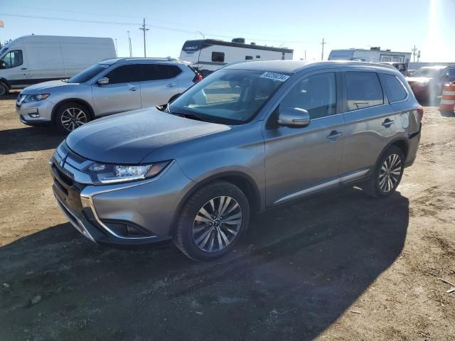 2020 Mitsubishi Outlander SE