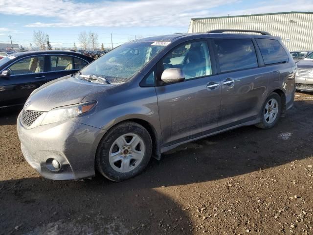 2013 Toyota Sienna Sport