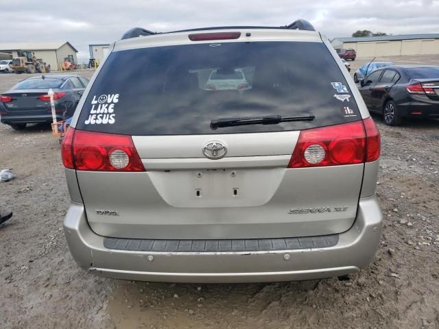 2007 Toyota Sienna XLE