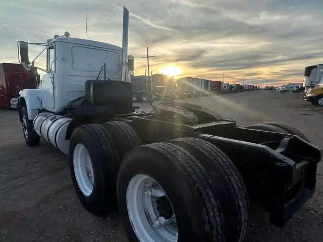 1980 Mack R600