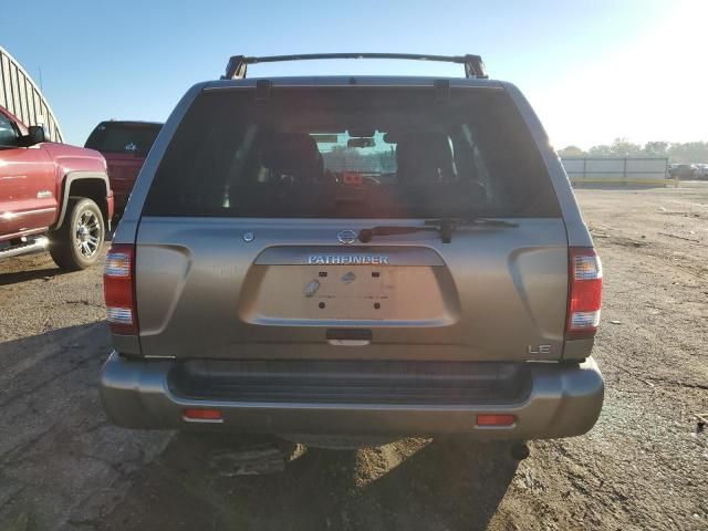 2004 Nissan Pathfinder LE