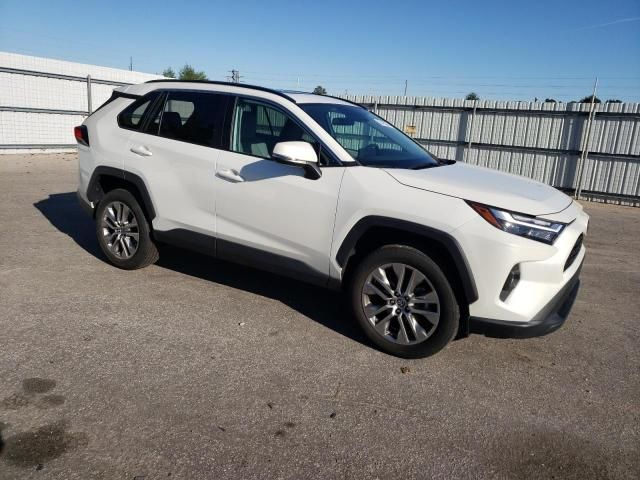 2022 Toyota Rav4 XLE Premium