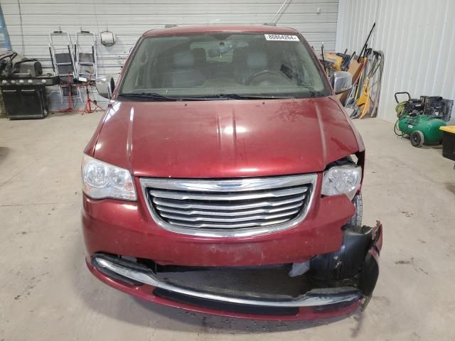 2014 Chrysler Town & Country Touring L