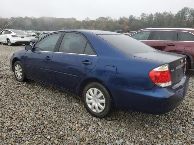 2005 Toyota Camry LE