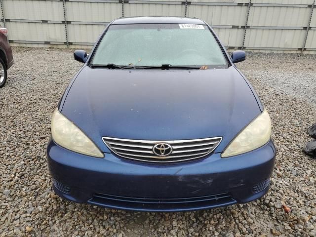 2005 Toyota Camry LE