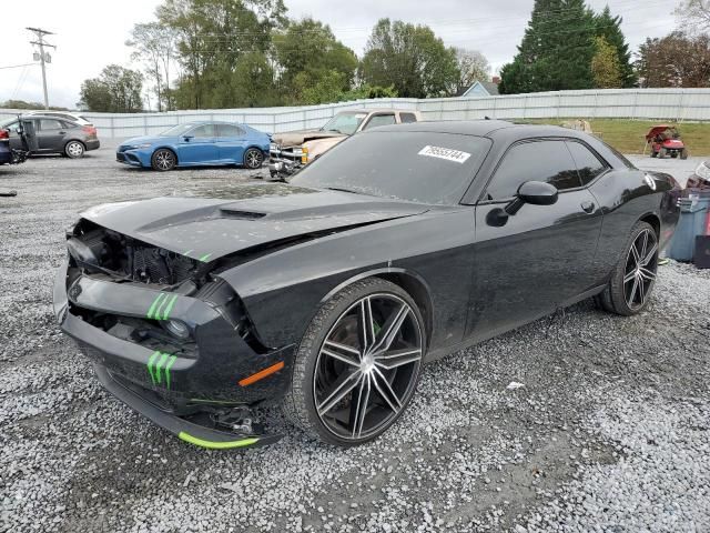 2015 Dodge Challenger SXT