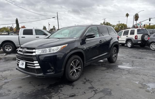 2019 Toyota Highlander LE