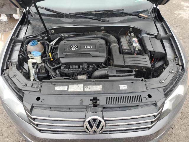 2014 Volkswagen Passat SE