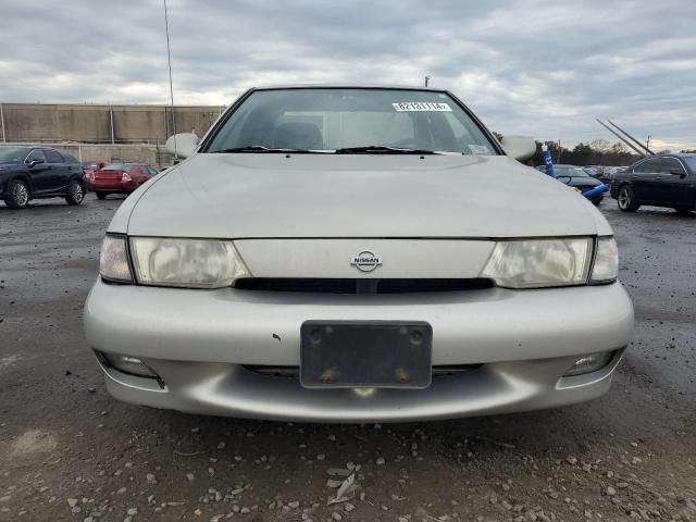 1999 Nissan Sentra Base