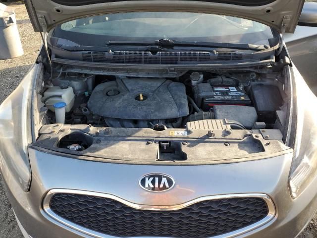 2014 KIA Rondo