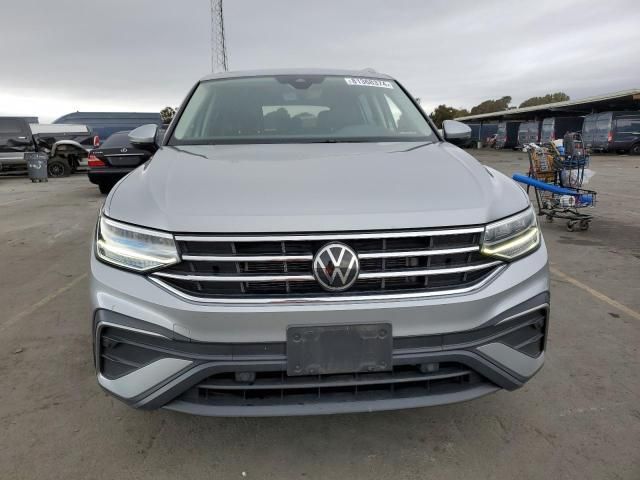 2022 Volkswagen Tiguan SE