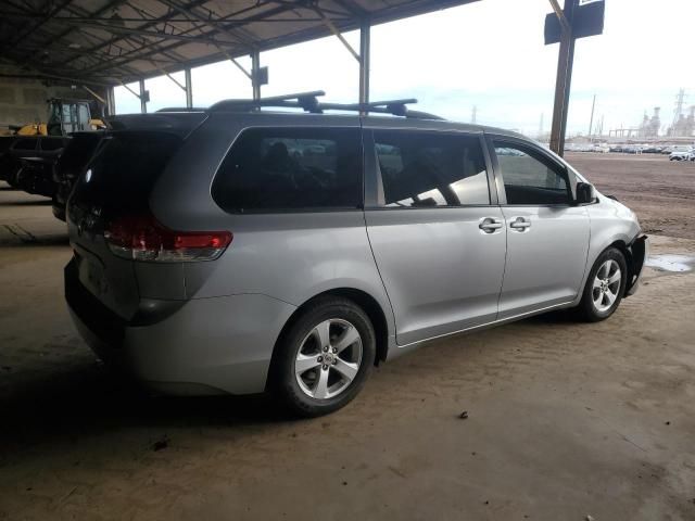 2011 Toyota Sienna LE