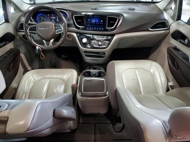 2017 Chrysler Pacifica Touring L Plus