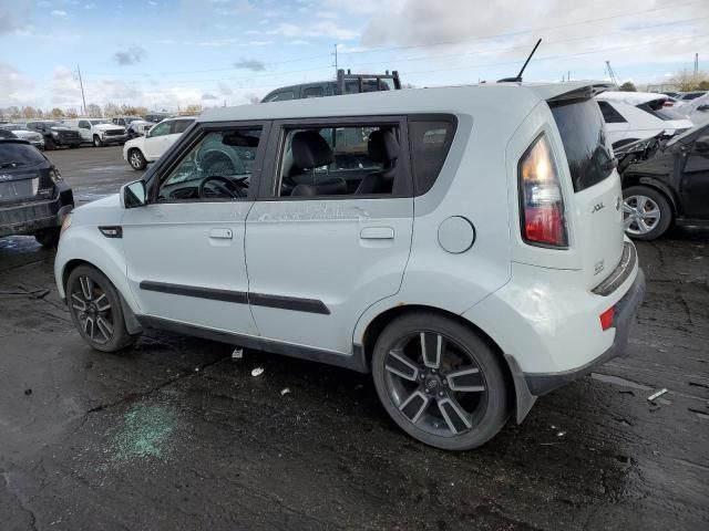 2010 KIA Soul +