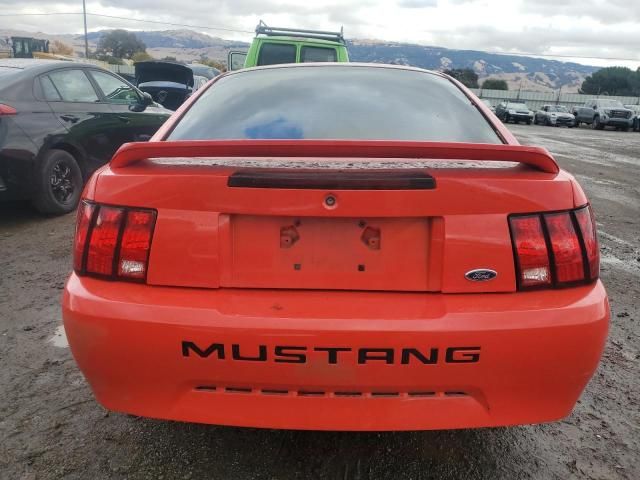 2000 Ford Mustang