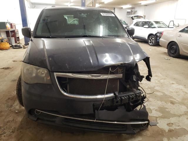 2014 Chrysler Town & Country S