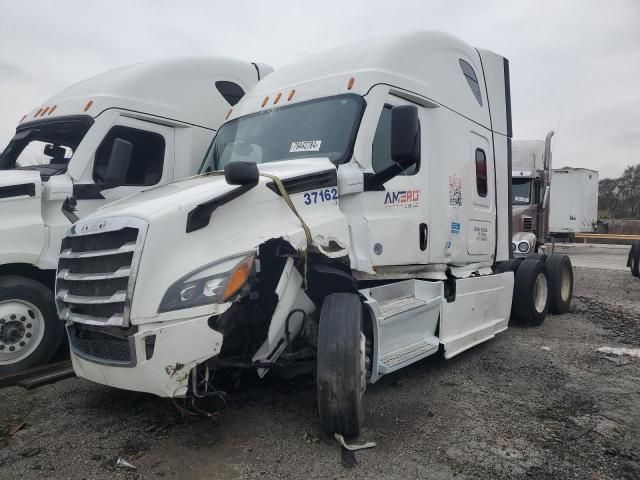 2022 Freightliner Cascadia 126