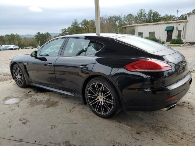 2016 Porsche Panamera 2