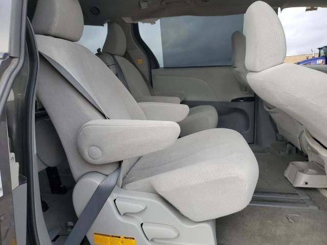 2012 Toyota Sienna LE