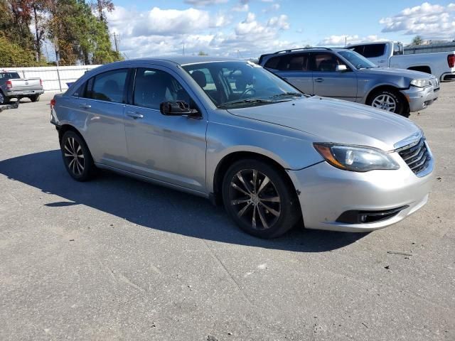 2014 Chrysler 200 Touring