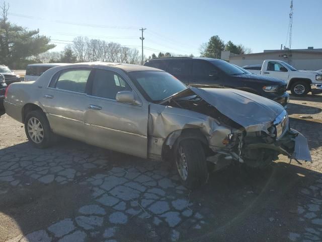 2006 Lincoln Town Car Signature Limited