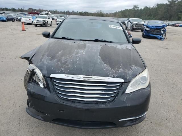 2013 Chrysler 200 Touring