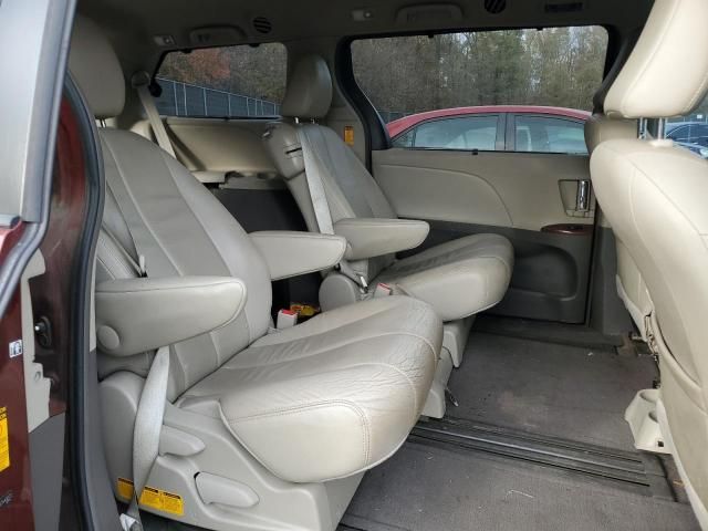 2014 Toyota Sienna XLE