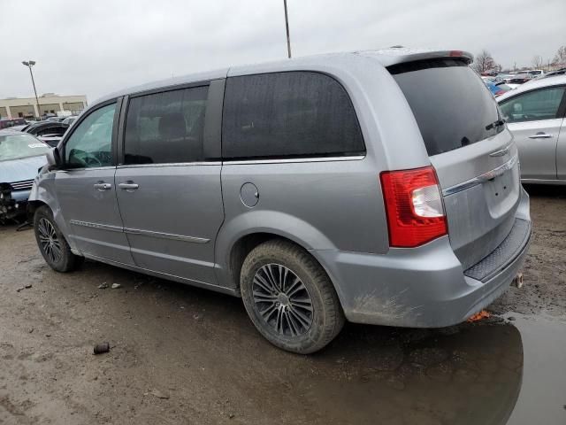 2014 Chrysler Town & Country S