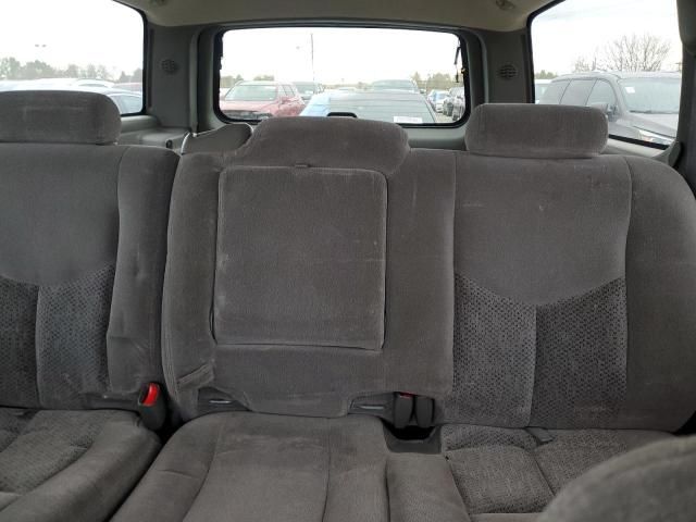 2004 Chevrolet Suburban C1500