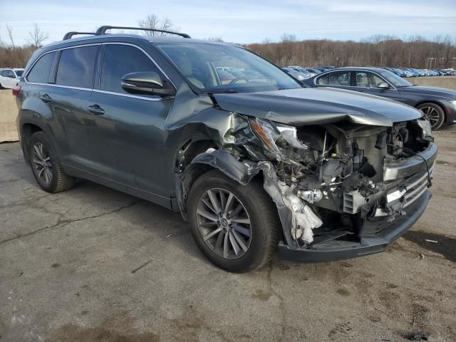 2018 Toyota Highlander SE