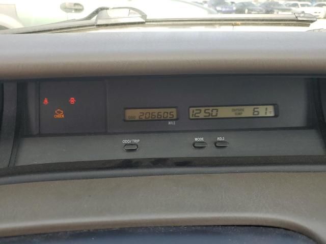 2000 Toyota Avalon XL