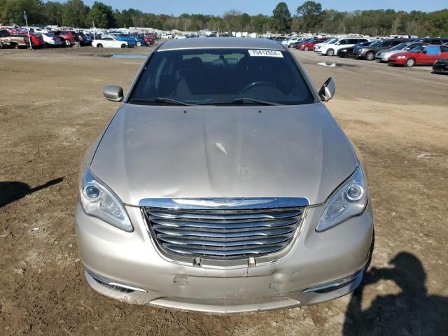 2013 Chrysler 200 Touring