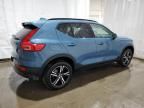 2024 Volvo XC40 Core