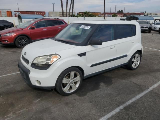 2010 KIA Soul +