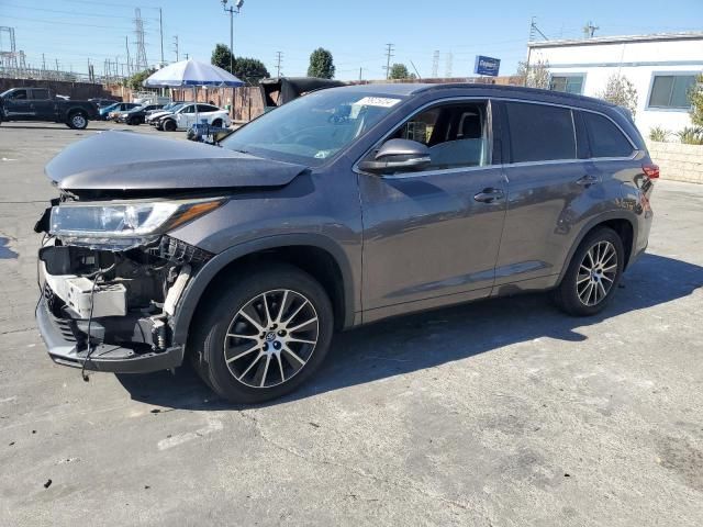 2017 Toyota Highlander SE