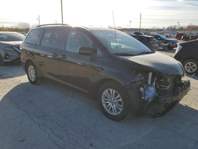 2012 Toyota Sienna XLE