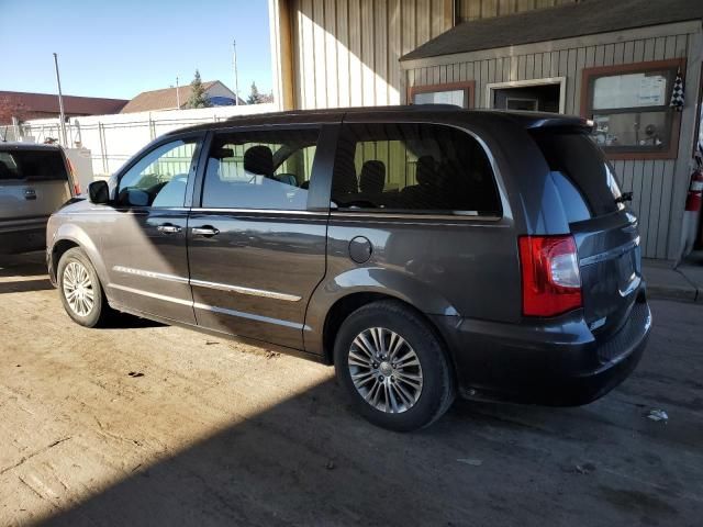 2015 Chrysler Town & Country Touring L