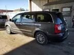 2015 Chrysler Town & Country Touring L