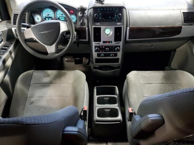 2010 Chrysler Town & Country Touring