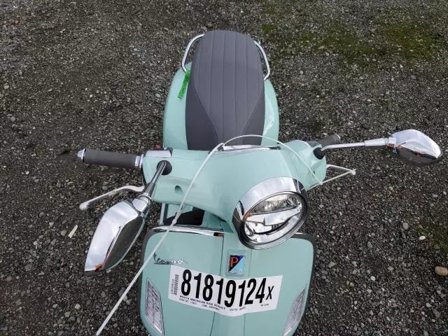 2023 Vespa GTS/SEI Giorni 300