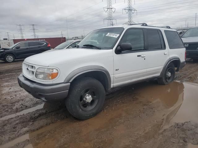 2000 Ford Explorer XLT