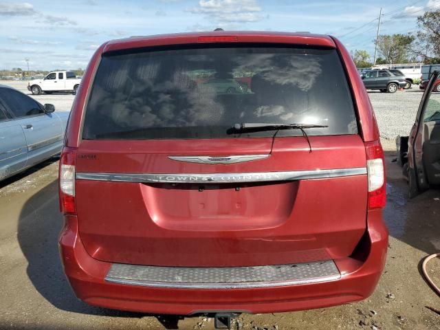 2016 Chrysler Town & Country Touring