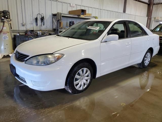 2005 Toyota Camry LE