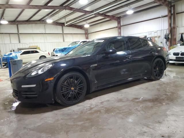 2016 Porsche Panamera 2