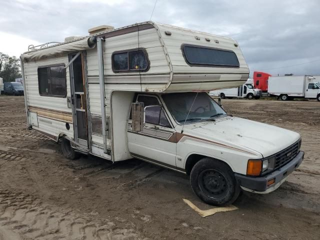 1985 Toyota Pickup Commercial / Camper RN55